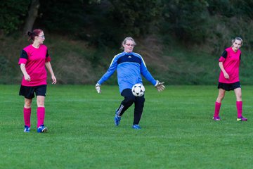 Bild 216 - B-Juniorinnen TSV Gnutz o.W. - SV Wahlstedt : Ergebnis: 1:1